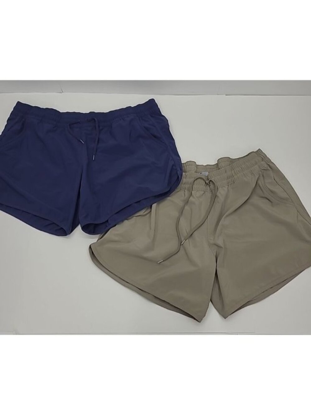 Columbia Bogata Bay Stretch Short Women's Size XL 5L Lot of 2 Hiking Outdoor